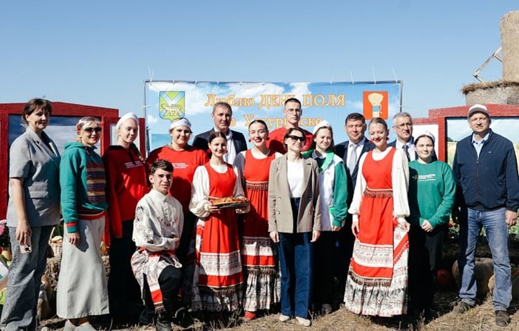 Фото: Оксана Шишенко, Правительство Приморского края.📷    На Дне поля Приморья уделяют внимание селекции и кадрам в АПК
