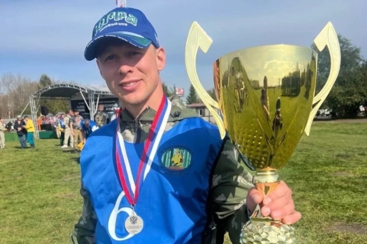    Югорчанин Евгений Агеев стал лучшим лесным пожарным России