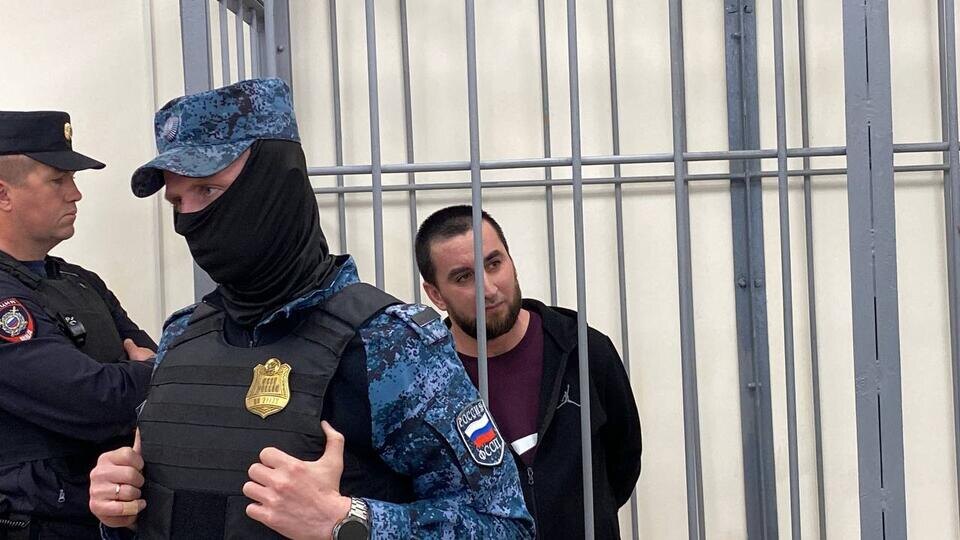     Мигранту дали 20 лет за убийство полковника в отставке в Новой Москве ИЗВЕСТИЯ