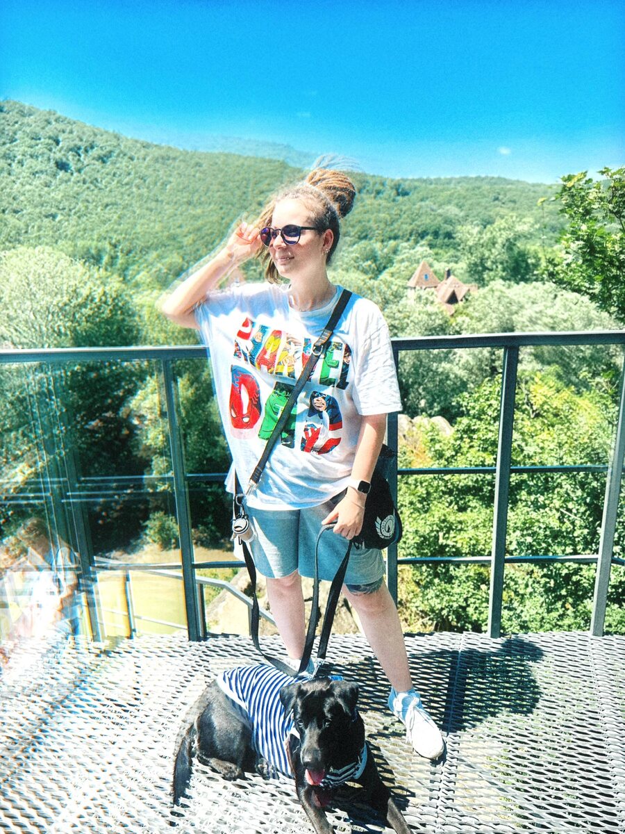 Приветствую! На связи Котовски. Здесь делюсь своими мыслями, моментами из жизни и уникальным вайбом. Надеюсь, мой контент вдохновит тебя и подарит море положительных эмоций. Добро пожаловать! Не стесняйся подписываться и заглядывать ко мне почаще ;)