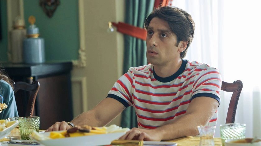 Настоящий наследник - Зафер, здесь и далее в статье кадры из сериала "Наследник" 