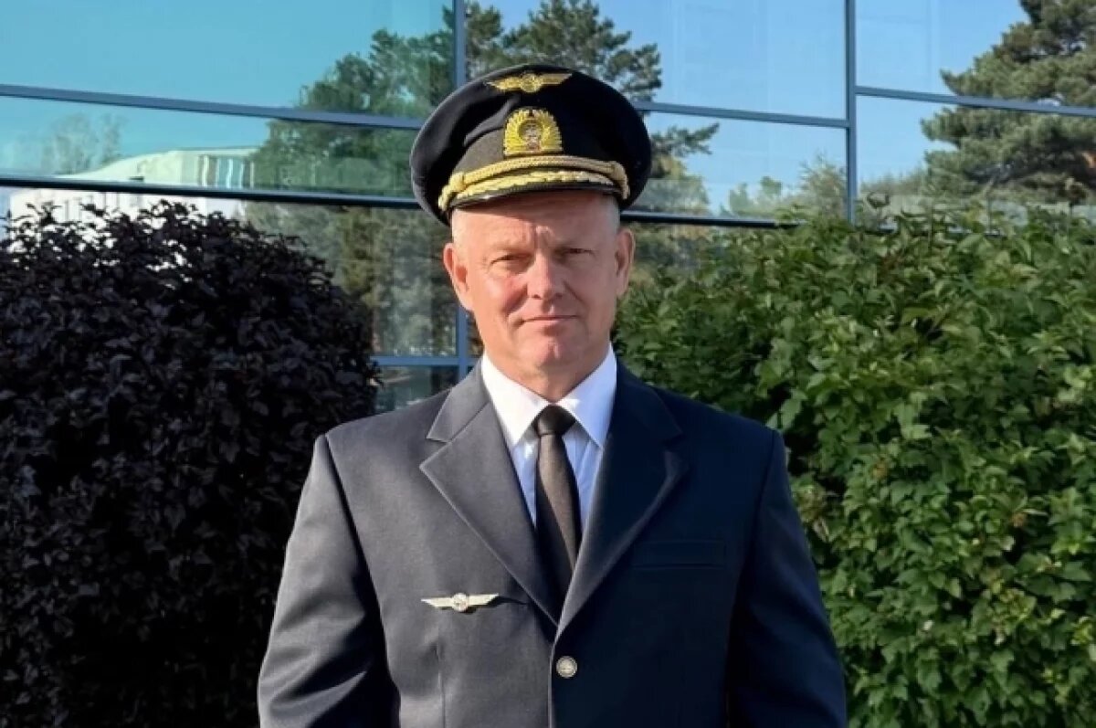    Уральский лётчик стал заслуженным пилотом России