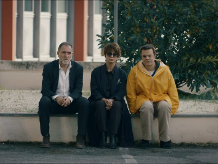 Кадры из фильма "Родственные души".