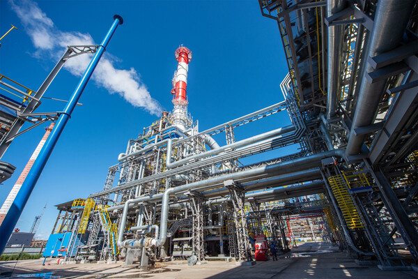 Комплекс нефтепереработки и нефтехимии в городе Салават / «Газпром»  