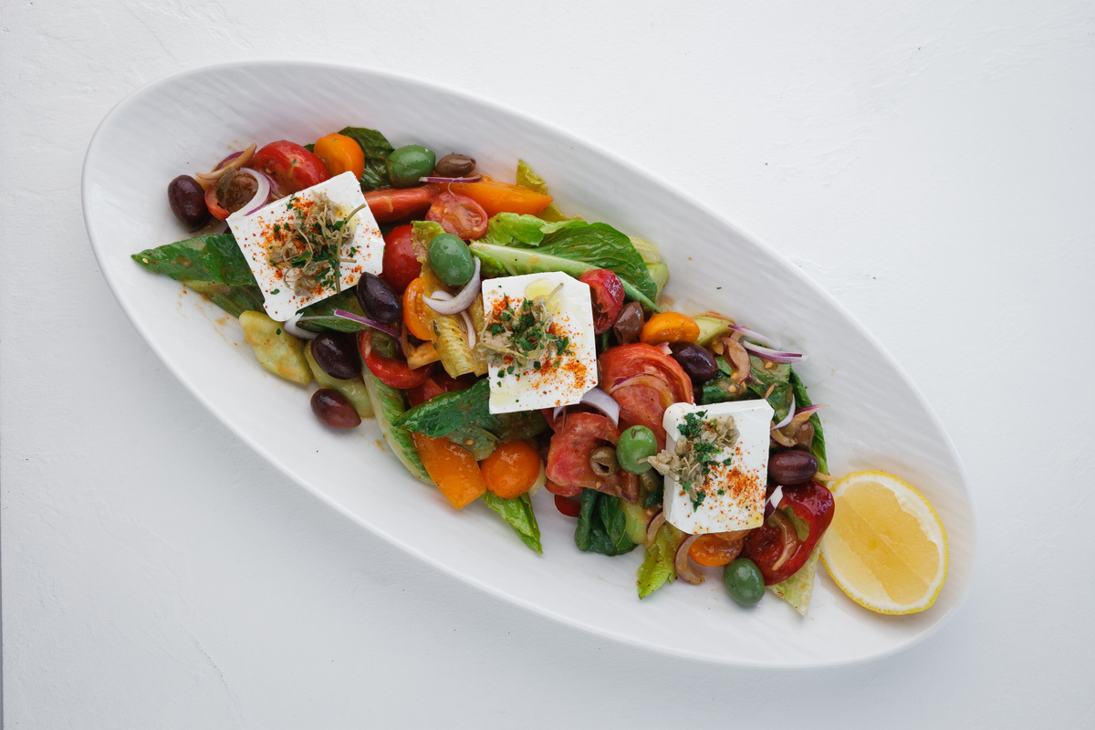 Салат // Фото со страницы ресторана «Ливадия» в ВК