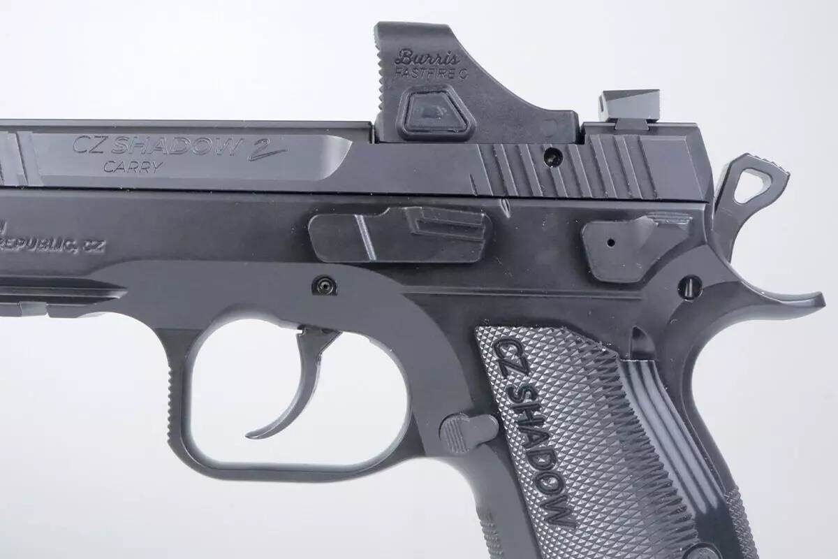 Фиксатор и спуск изготовлены из прочных материалов и рассчитаны на долгий срок службы.