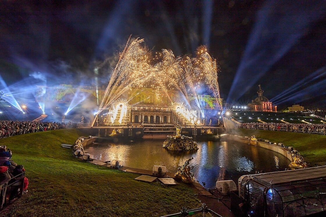 источник: https://go.peterhofmuseum.ru/