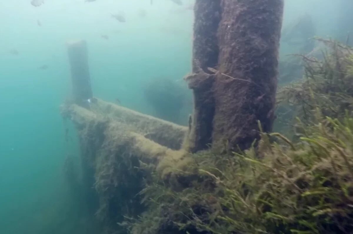    На дне озера в Нижегородской области нашли старинные объекты