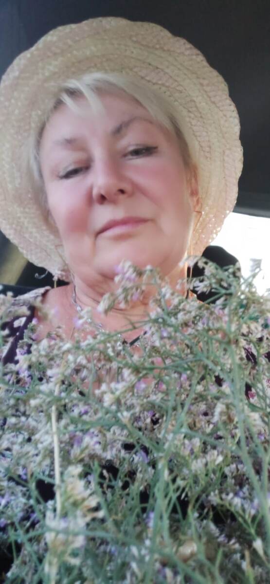 Сестрёнка...