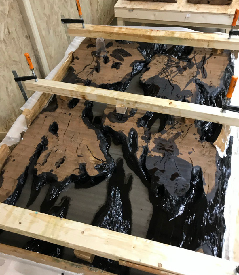 Загрунтованная заготовка перед заливкой смолы