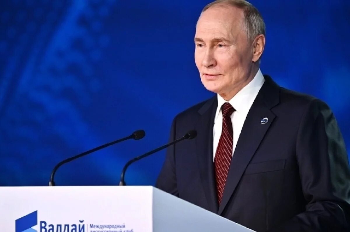    Путин заявил о возможности отмены патентной системы для мигрантов