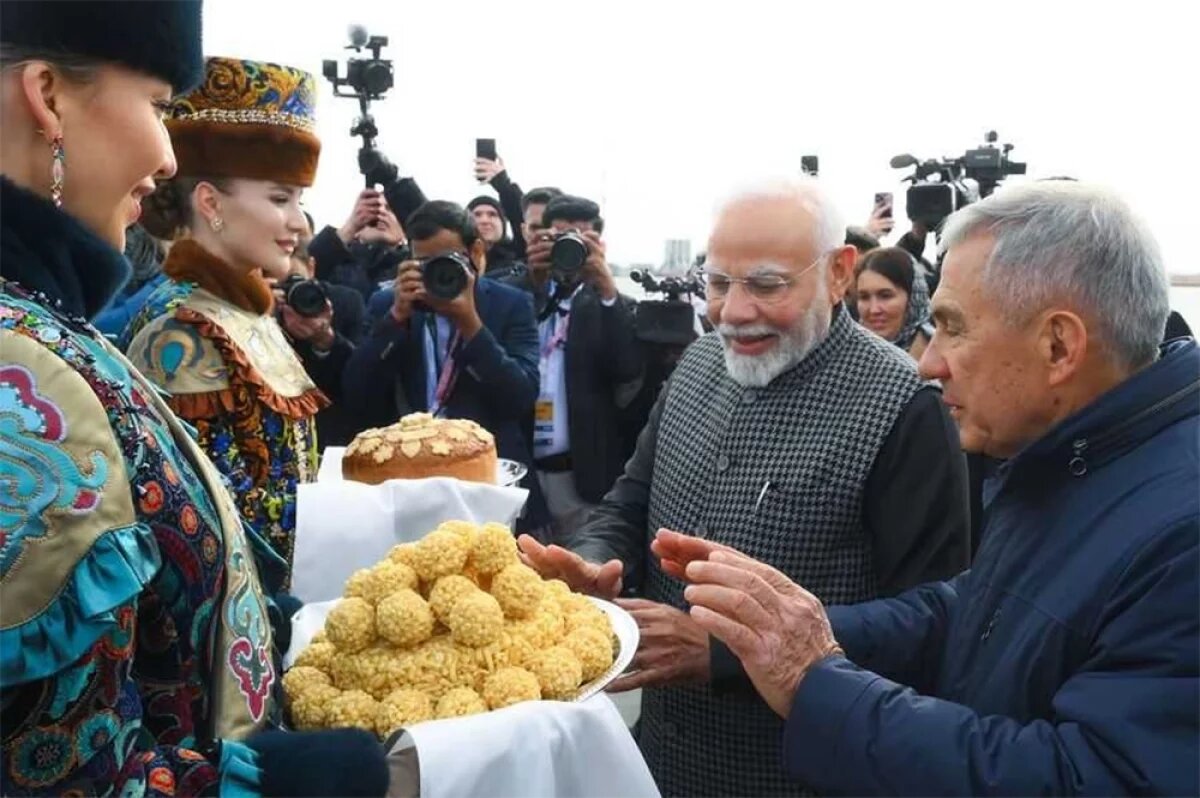    Этот форум призван стать новой точкой роста для российско-индийских отношений, объединяющей экономику, культуру, спорт и науку.