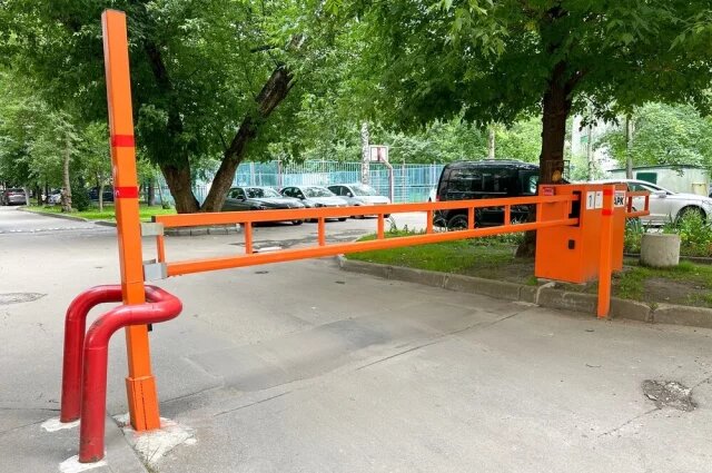    Как установить шлагбаум на въезде во двор многоэтажки?