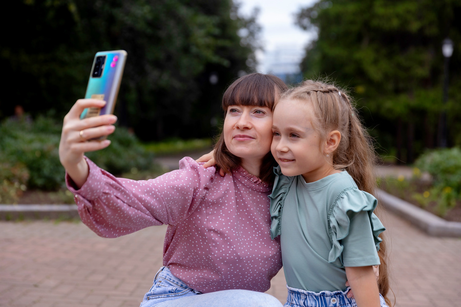   Добавить в МегаСемью можно до пяти участников, при этом к тарифу бесплатно приплюсуются дополнительные гигабайты за каждого участника МегаСемьи — до 300 ГБ на всех в зависимости от тарифа