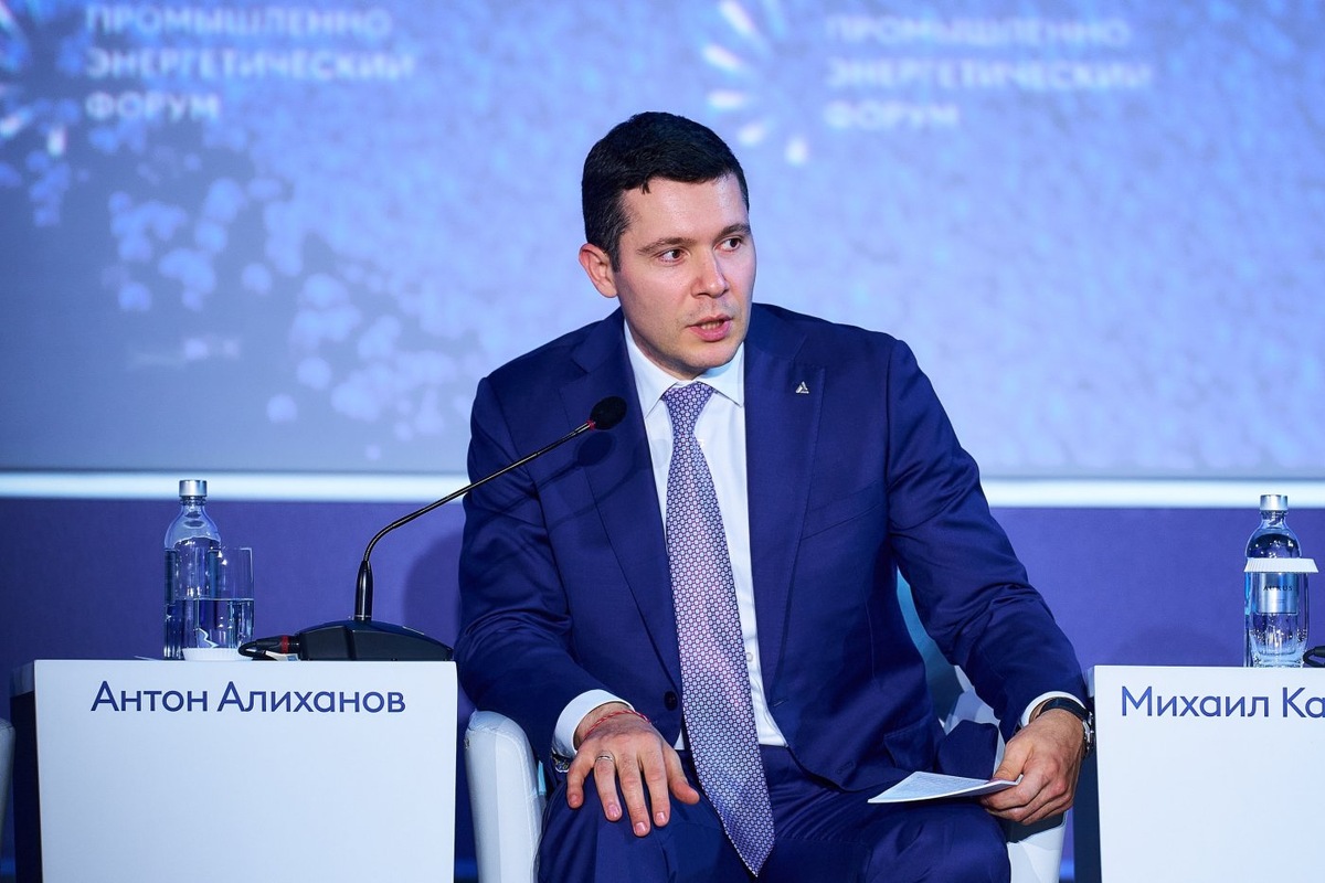    Глава Минпромторга Антон Алиханов отметил эффективность сотрудничества нефтяников, газовиков и машиностроителей