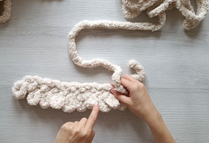 Набираем 9 петель сбоку нашей «косички»