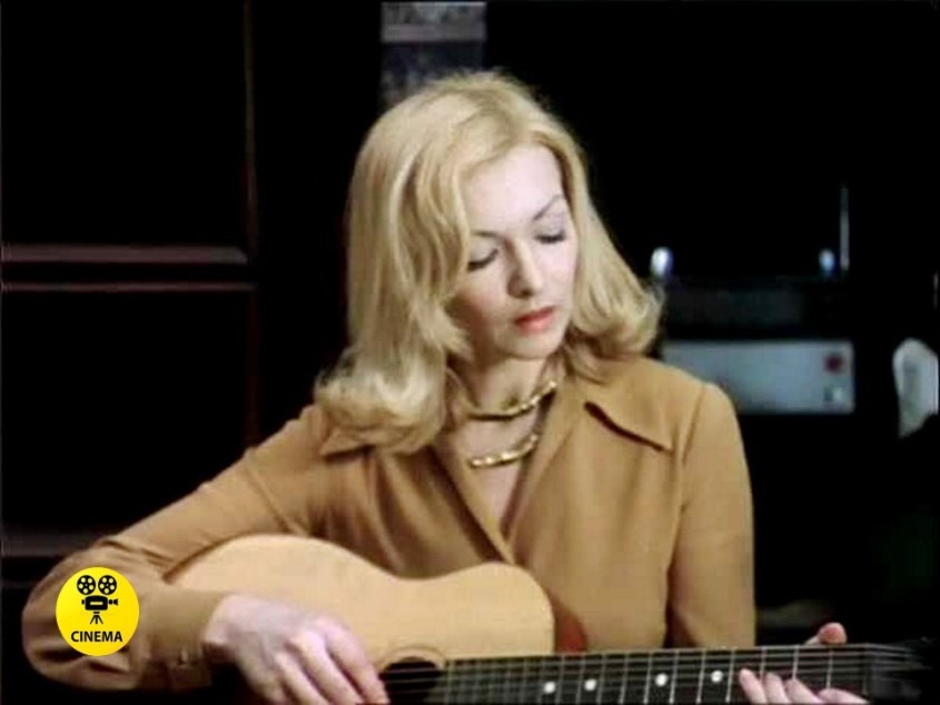 Барбара Брыльска в фильме "Ирония судьбы, или С лёгким паром!" (1975).