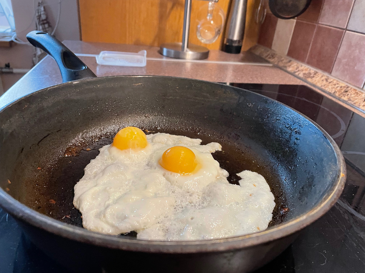 Желток не растекается