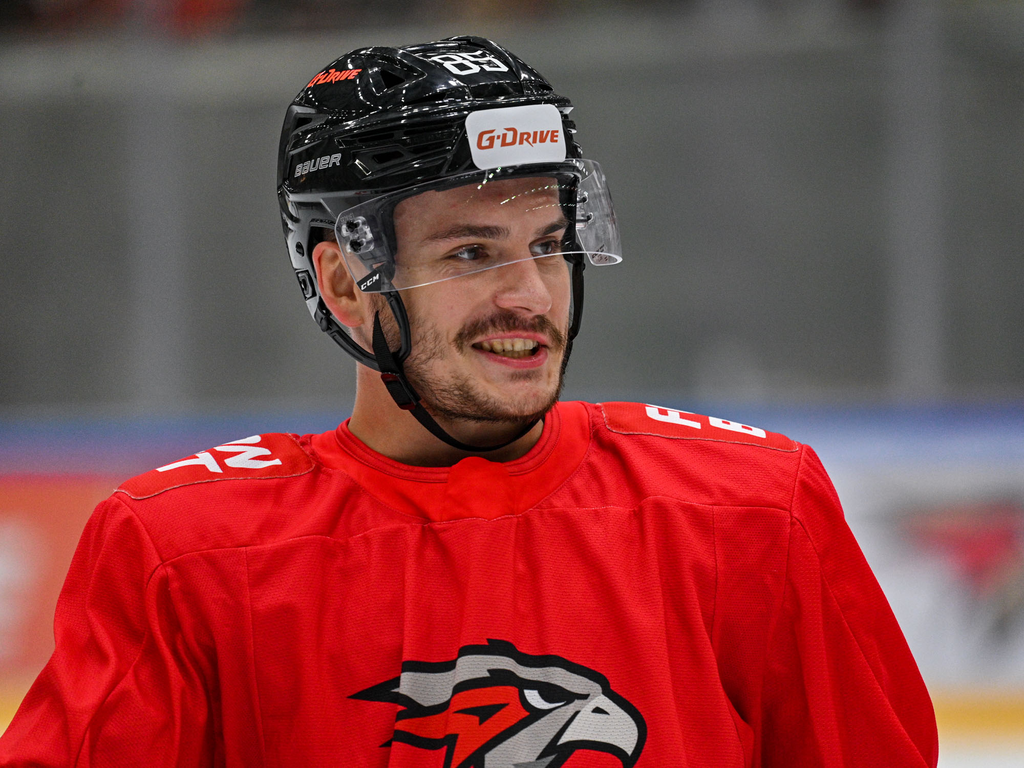    Благодаря совместной работе в «Авангарде» Александр Яремчук уже несколько лет знаком с генеральным директором «Торпедо» Евгением Забугой