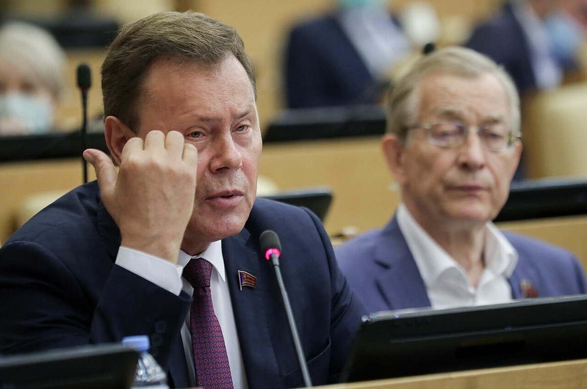 Депутат государственной думы Арефьев Н.В. Фото из https://ru.wikipedia.