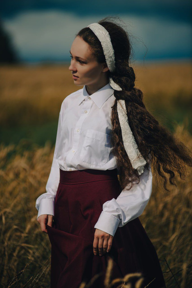 Просто фото в поле. Ну нет у меня фотографий в тему поста. 