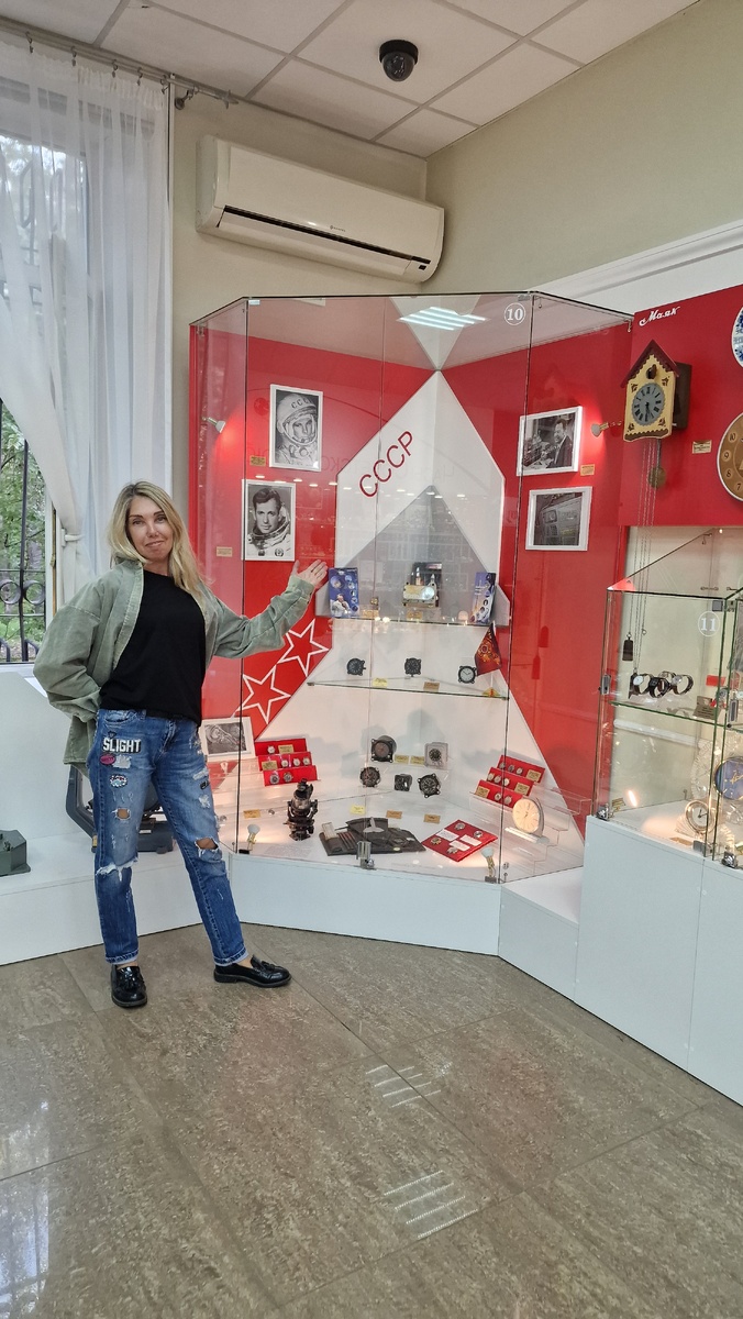 Нас пустили бесплатно)