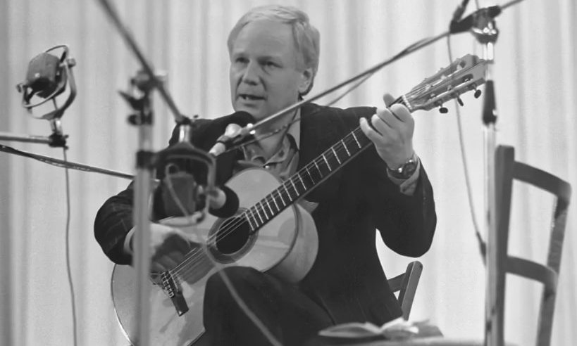 Александр Дольский