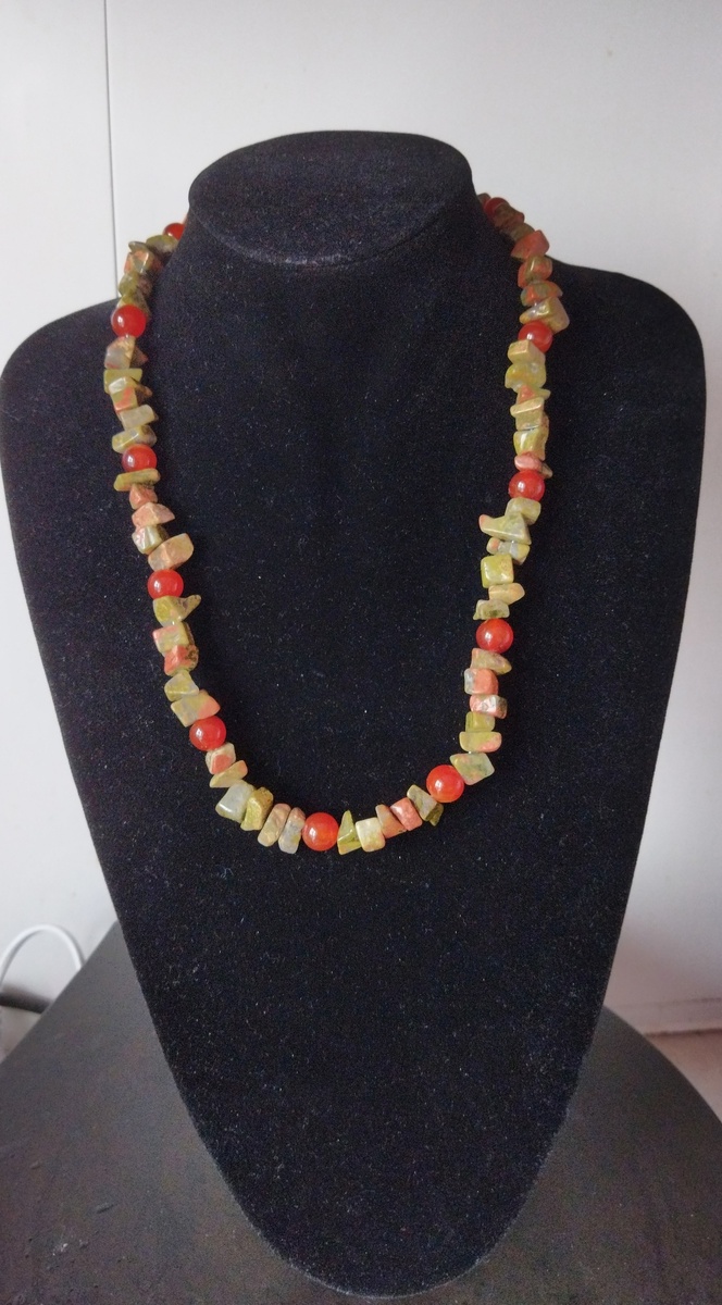 Яшма с сердоликом