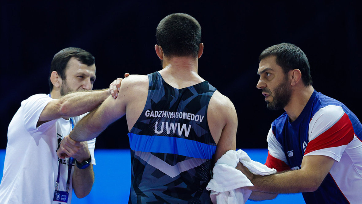    Денис Царгуш (слева).United World Wrestling