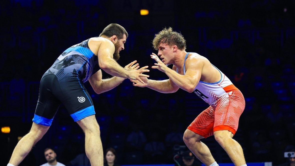    Аманула Гаджимагомедов и Трент Хидли.United World Wrestling