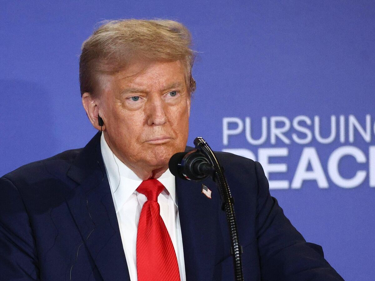    Президент США Дональд Трамп на пресс-конференции по итогам переговоров с президентом РФ Владимиром Путиным на Аляске© РИА Новости / POOL