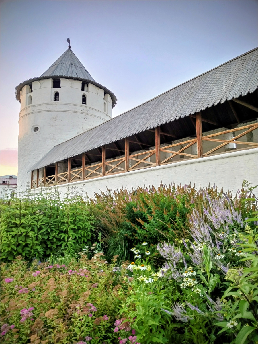 Двор присутственных мест в Казанском Кремле. Всё сделано с любовью...