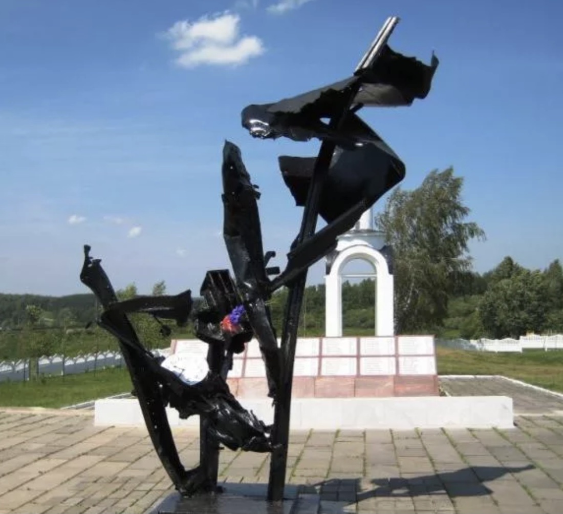 Монумент в Арзамасе. Фото взято с Яндекс.Картинки