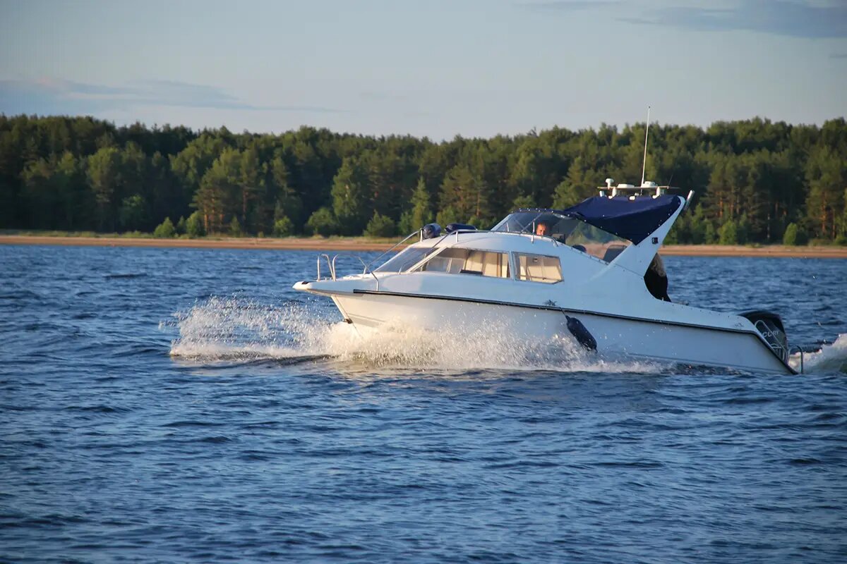 Яхт-клуб «Дубковая бухта» (Зеленогорск). https://okunevaya.ru/infrastruktura/yaht-club/ 