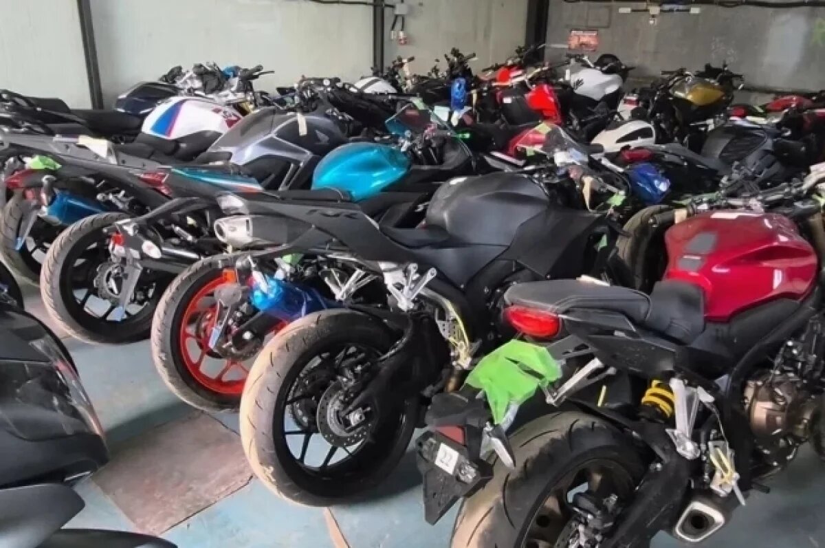    Таможня во Владивостоке арестовала технику из-за рубежа на 60 миллионов