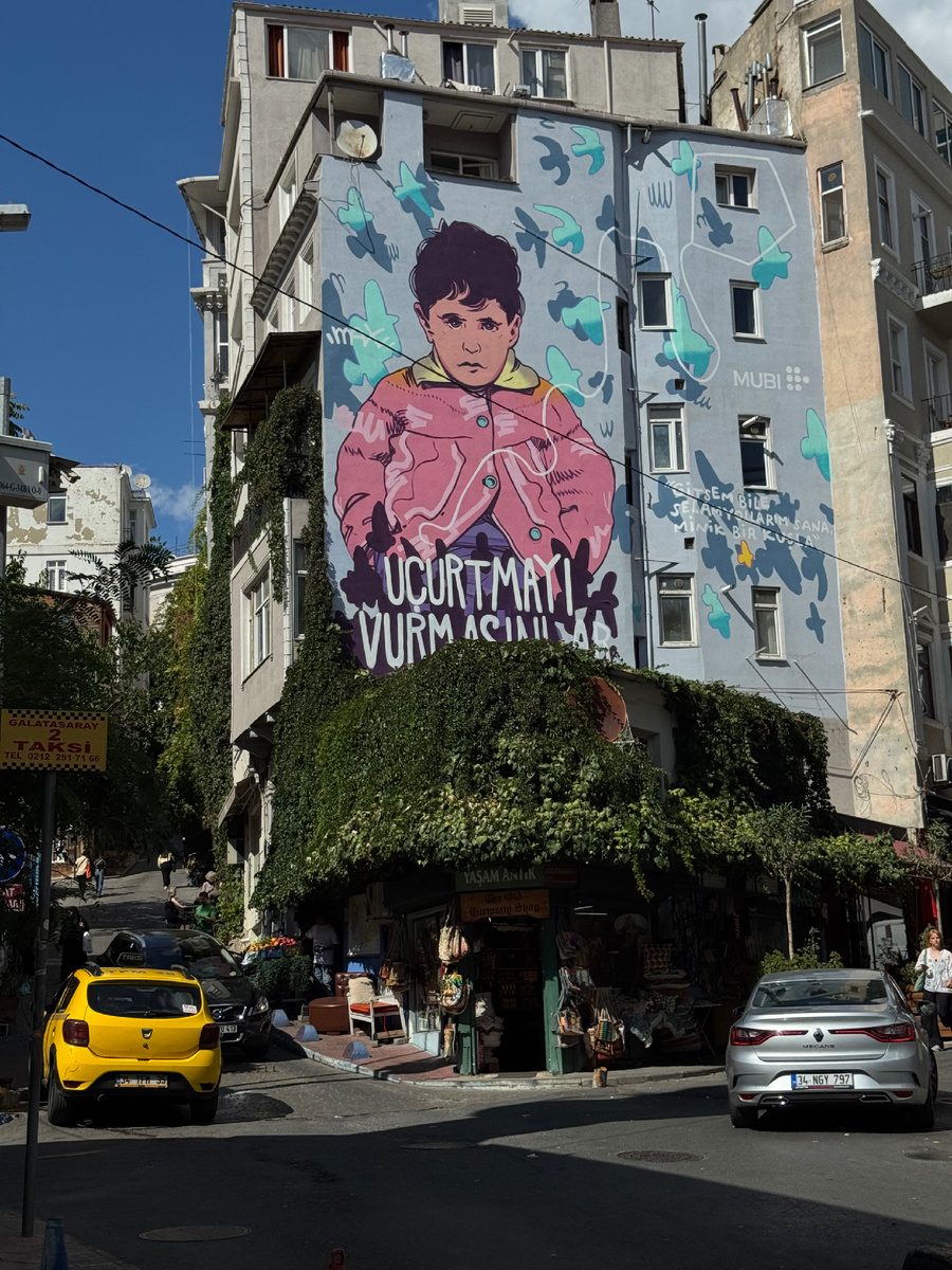 Чукурджума Çukurcuma - красивый и чистый район без толп туристов