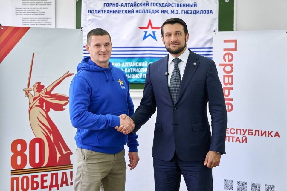    Встреча Александра Прокопьева и Сергея Чигирева. Источник: Руслан Каппес / "Толк"