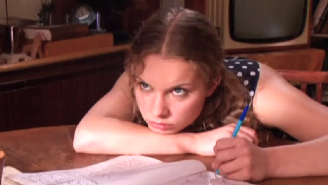 на фото Полина Сыркина в сериале "Дочь генерала"