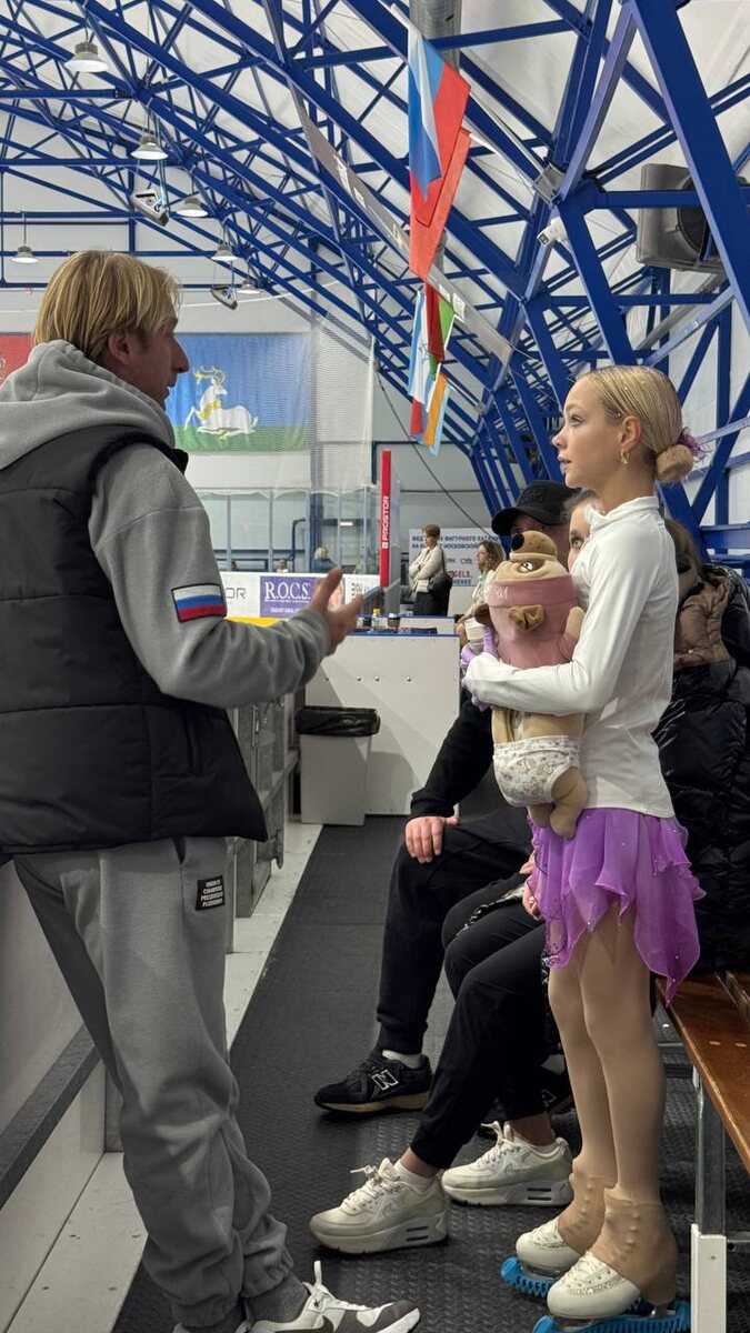 Евгений Плющенко и Елена Костылева. Фото: https://t.me/angels_of_plushenko