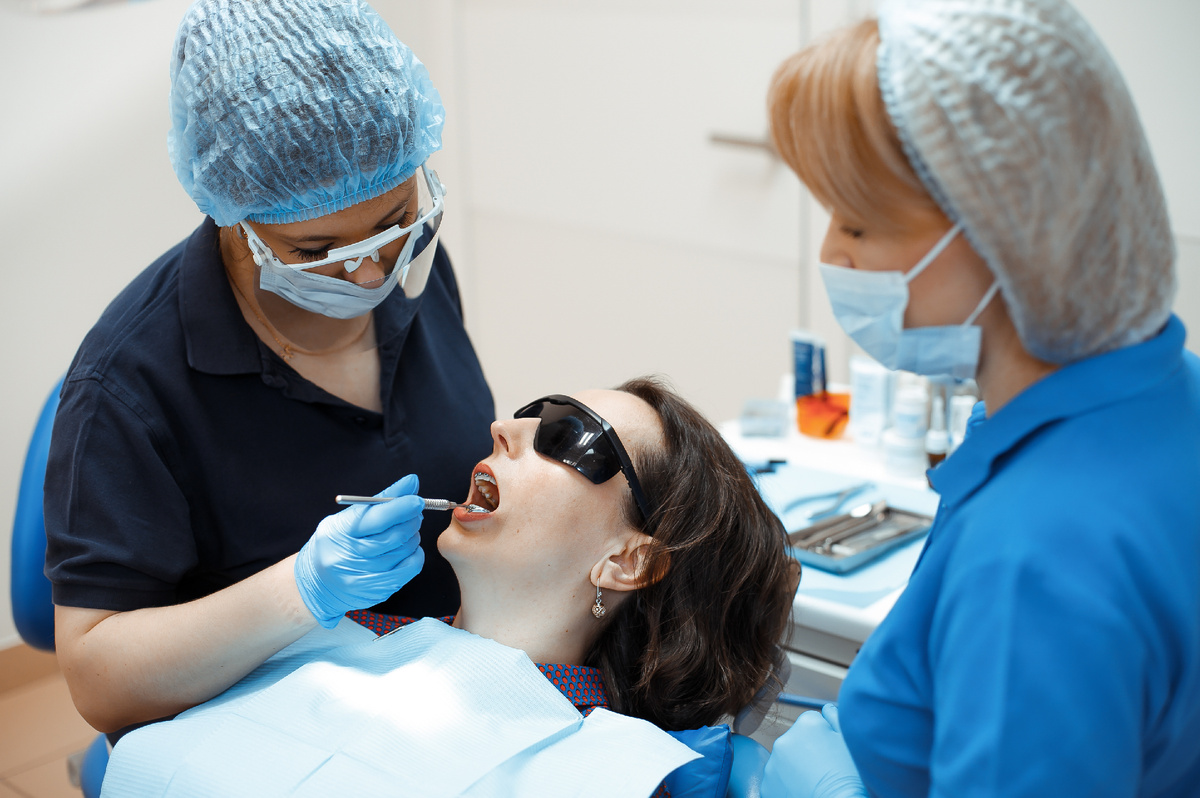 Фотография взята с сайта стоматологии Дмитрович Фэмили https://www.dmitrovich.ru/