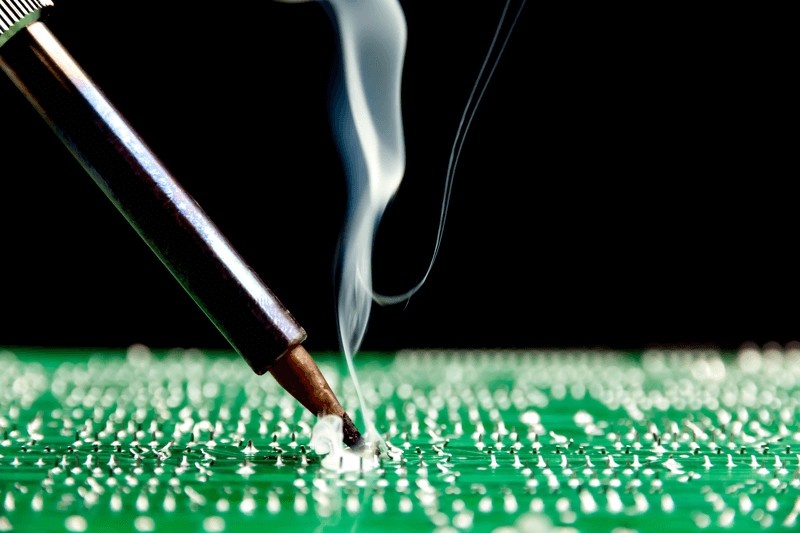 Создано при помощи ИИ