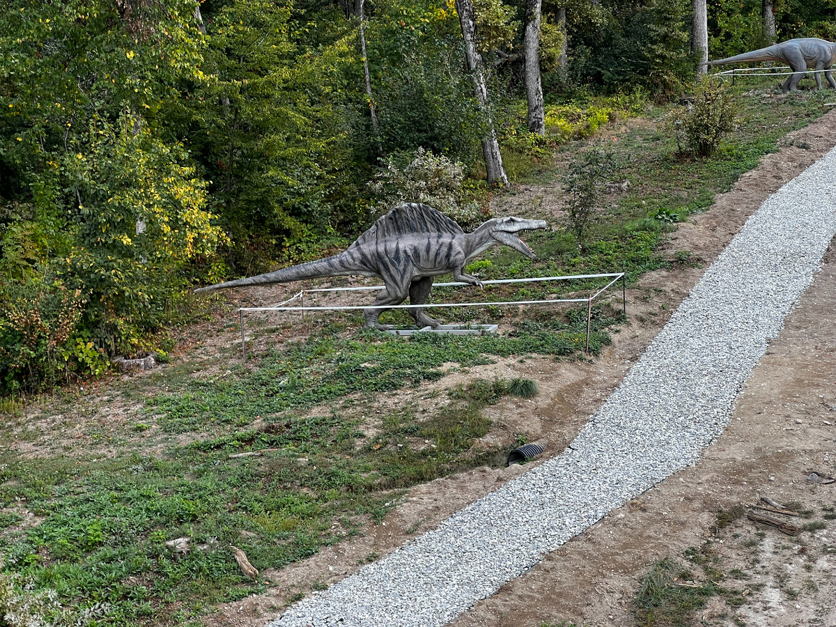 Динозавр Спинозавр