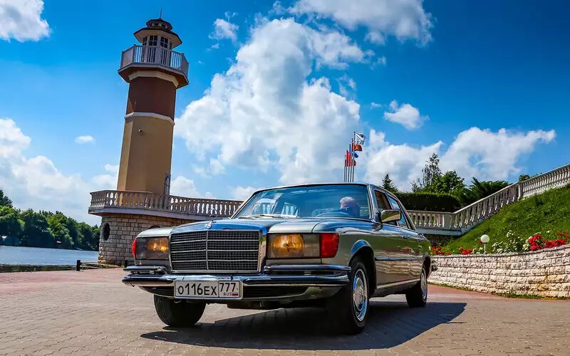 Mercedes-Benz W116