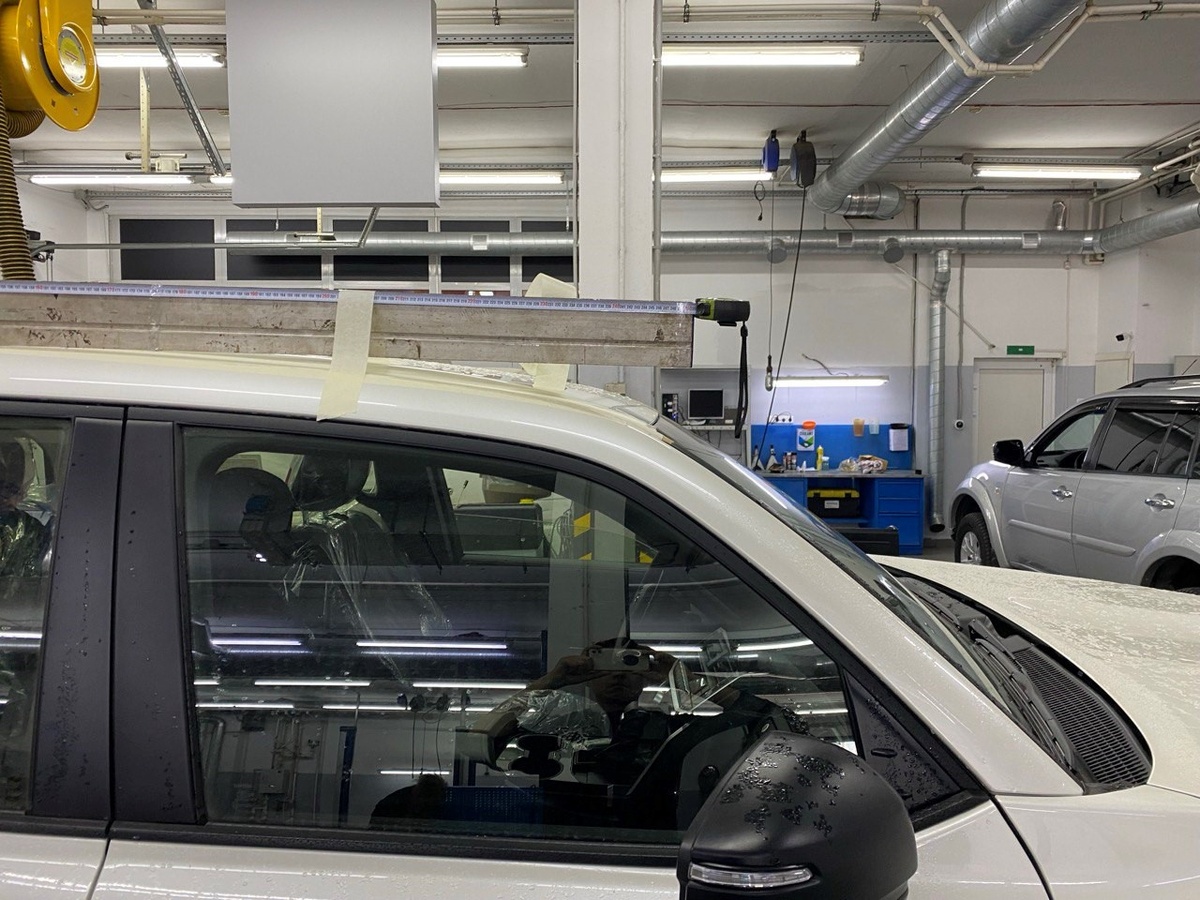 Ручной обмер крыши автомобиля