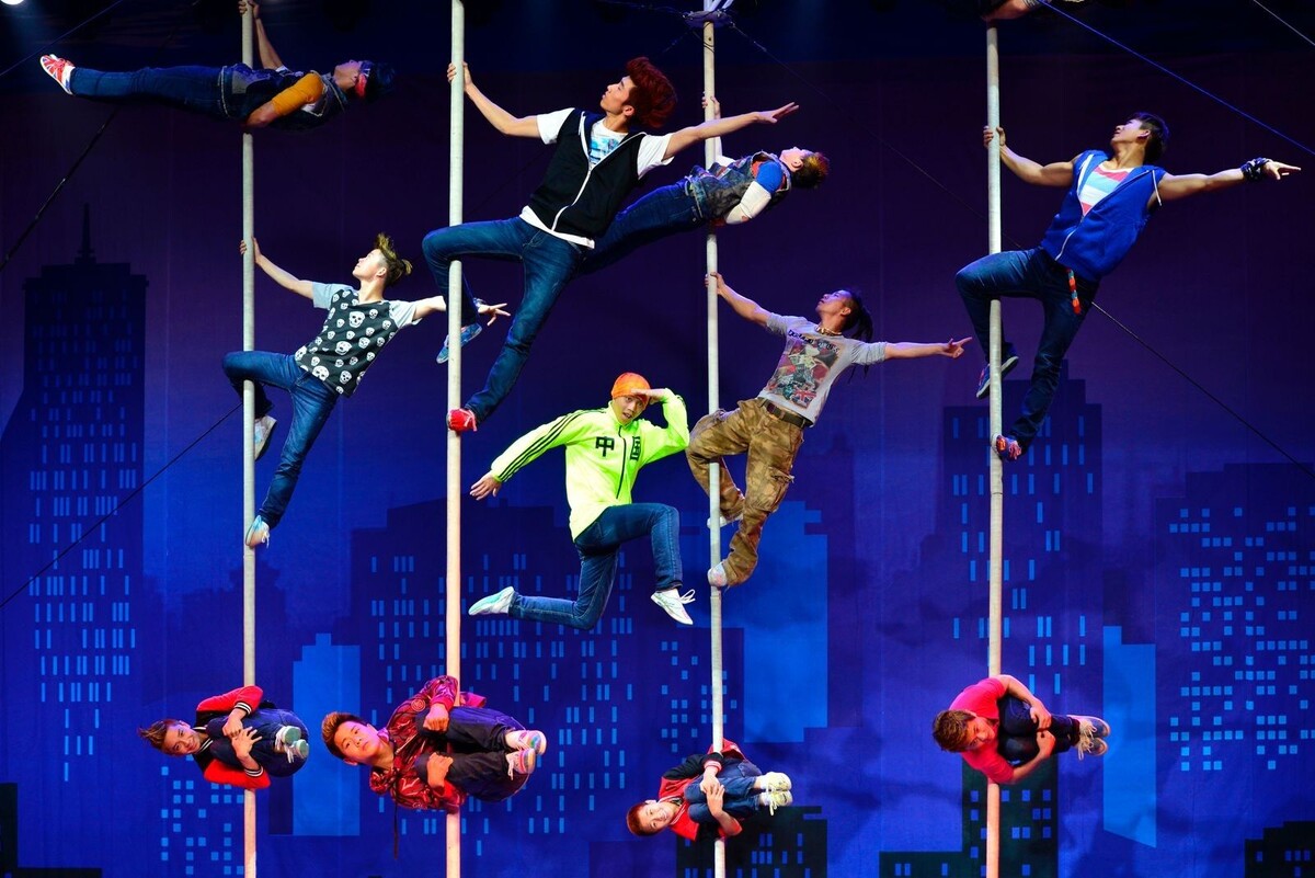 Акробаты на мачтах, фото отсюда ru.pinterest.com