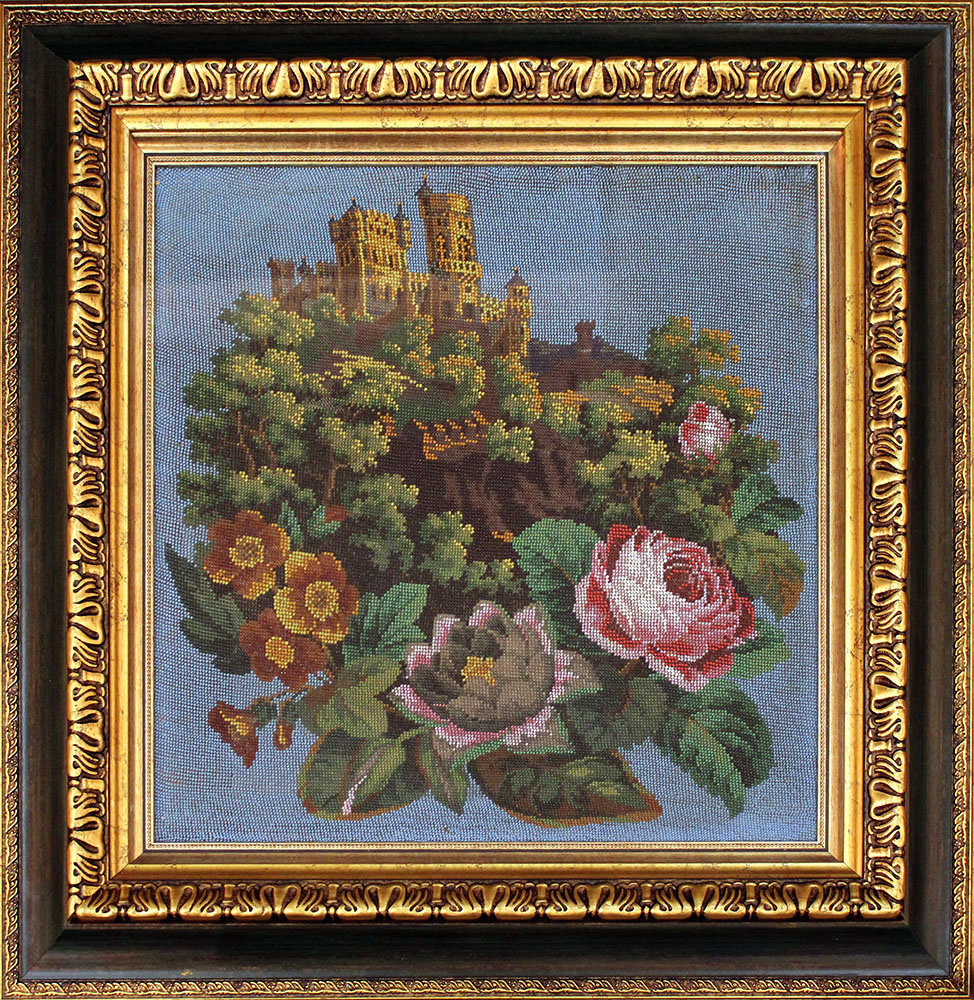Старинная вышивная картина «Замок на цветущем утесе», бисер, Россия, 19 в. Фото с нашего сайта dvaveka.ru