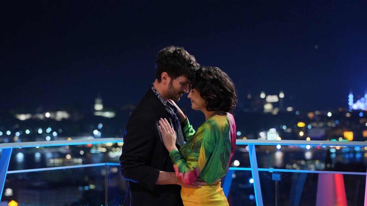 кадр из сериала "Преемник"