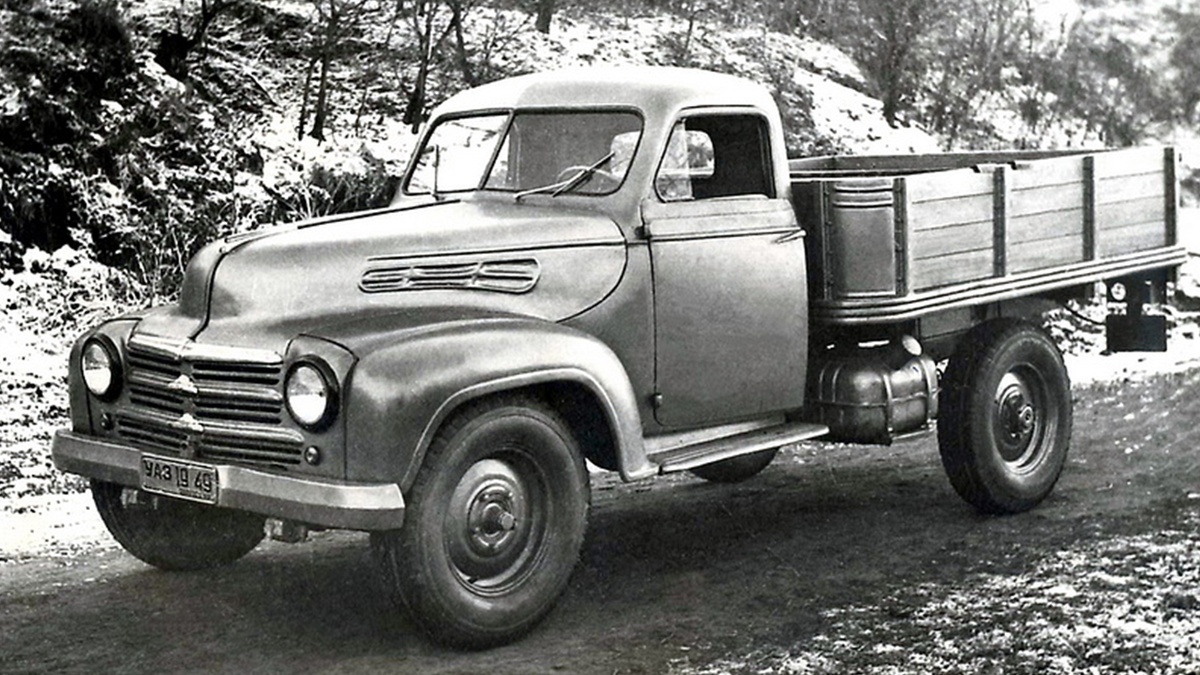 УАЗ-300