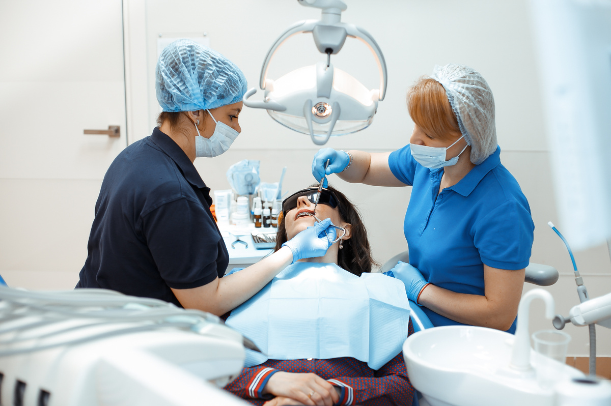 Фотография взята с сайта стоматологии Дмитрович Фэмили https://www.dmitrovich.ru/