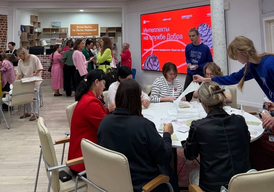    Интенсив начался с интерактивной зоны, где участники могли сразу применить свои навыки на практике